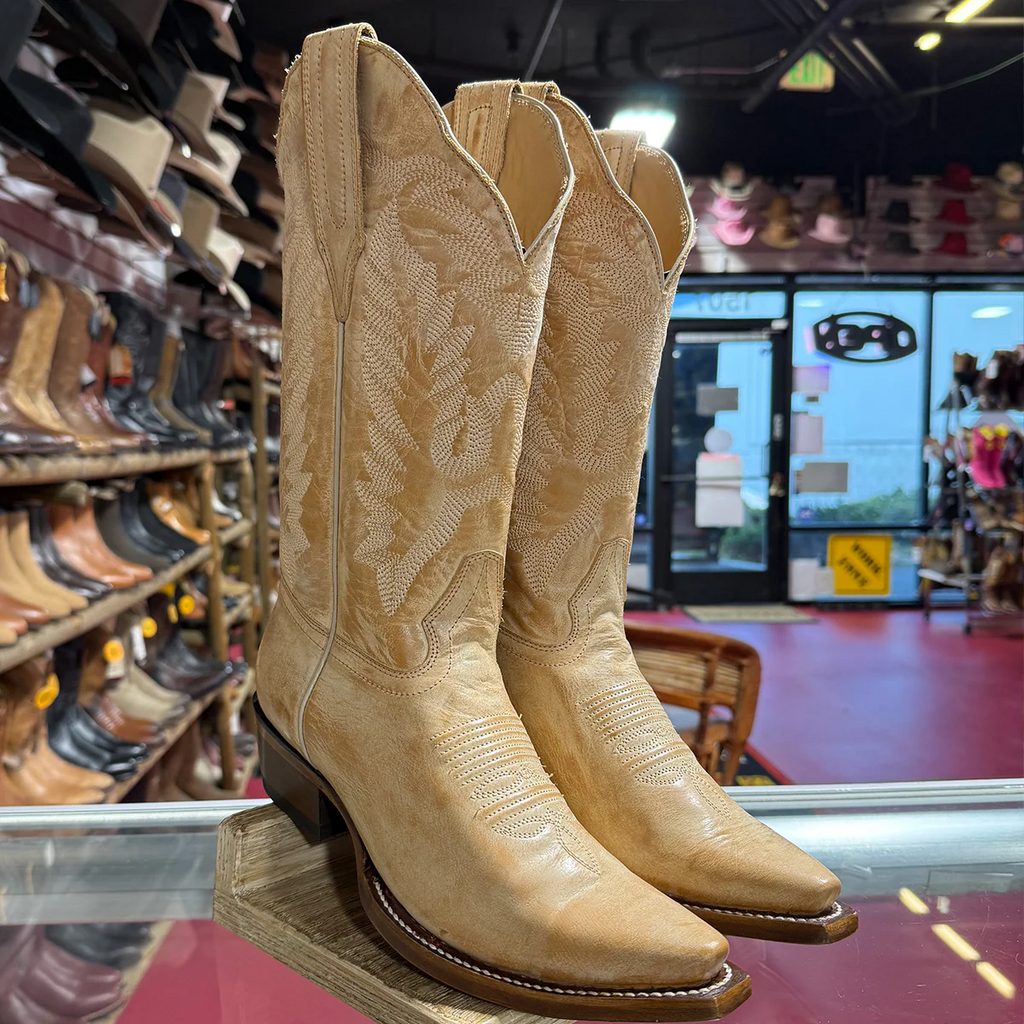 Los Altos Women's Honey Vintage Finish Cowboy Boots Snip Toe
